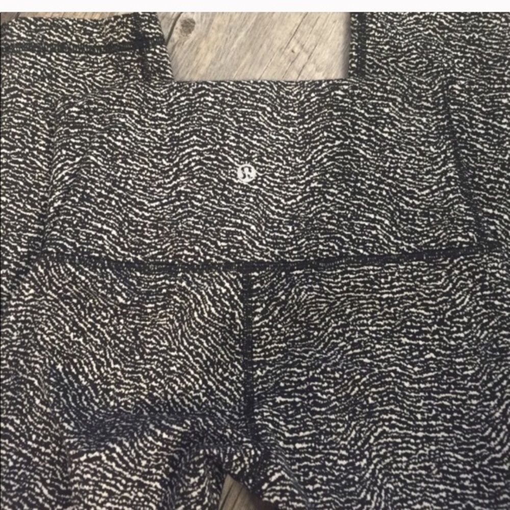 Lululemon high rise cropped wunder under leggings